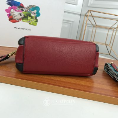 tui deo cheo prada nu luxury 5