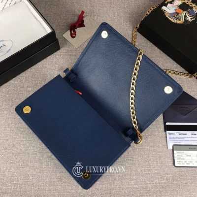 tui deo cheo prada xach tay 2