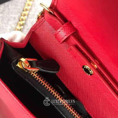 tui prada deo cheo gia tot 3