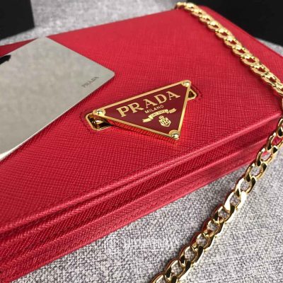 tui prada deo cheo gia tot 5