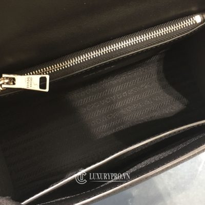 tui prada deo cheo like auth 4 1