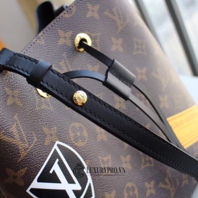 tui xach lv super fake 1 5