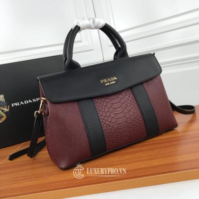 tui xach nu prada 1 2