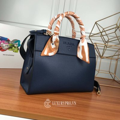 tui xach nu prada 2 3