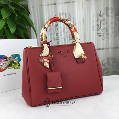 tui xach prada luxury 1 2