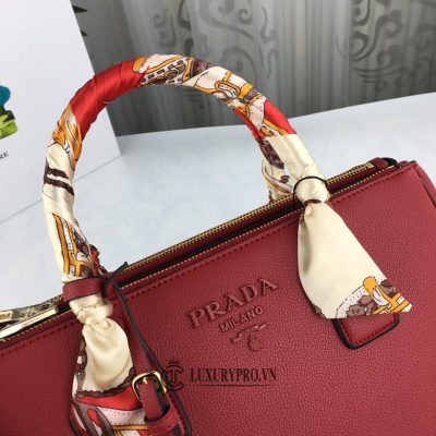 tui xach prada luxury 3 2