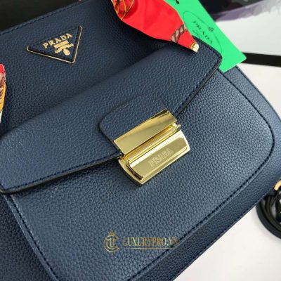 tui xach prada luxury 3 5