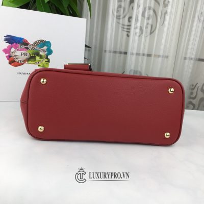 tui xach prada luxury 5 2