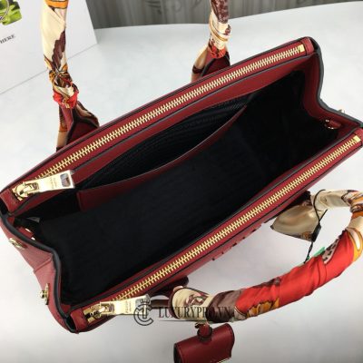 tui xach prada luxury 6 2