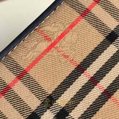 vi burberry nam 4 2
