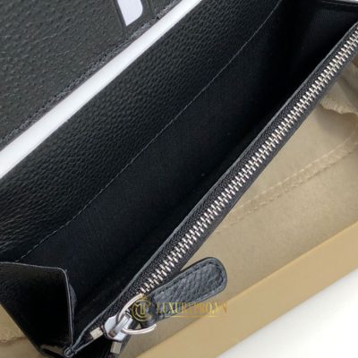 vi burberry nam gia re 5