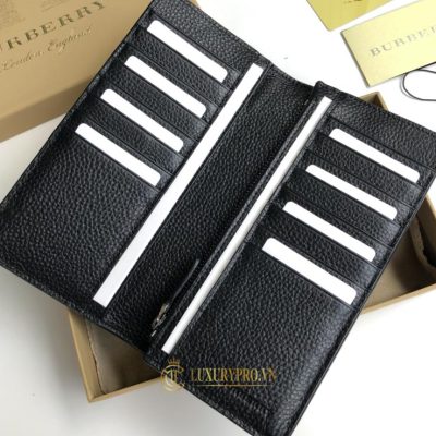 vi burberry nam gia re 6