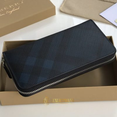 vi cam tay burberry 2 1