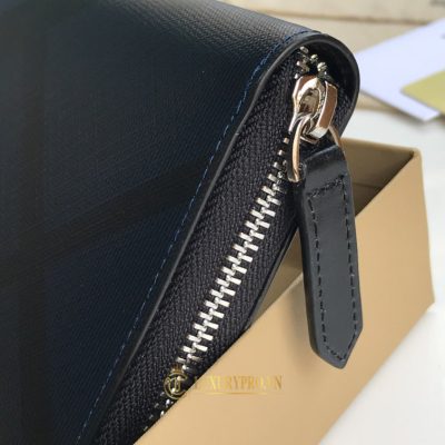 vi cam tay burberry cao cap 4