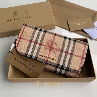 vi cam tay burberry nu gia tot 3 2