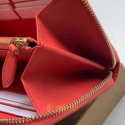 vi cam tay burberry nu gia tot 3 4