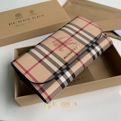 vi cam tay burberry nu gia tot 4 2