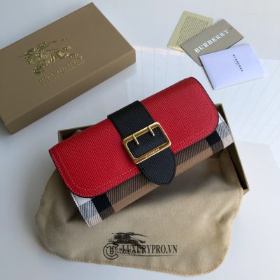 vi dai cam tay nu burberry 8 1