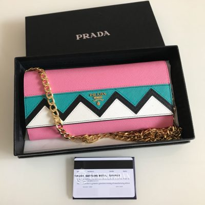 vi deo cheo prada luxury 8