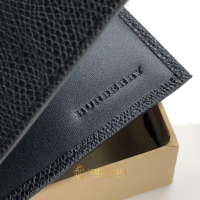 vi ngan burberry nam 1 4