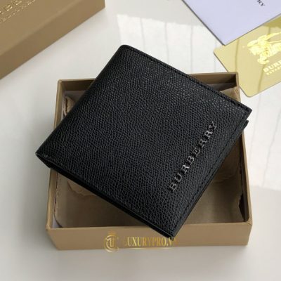 vi ngan burberry nam 2 4