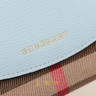 vi ngan burberry nu 3 4