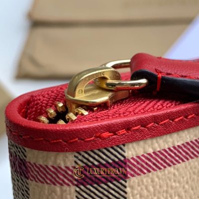 vi nu hang hieu burberry 4 9