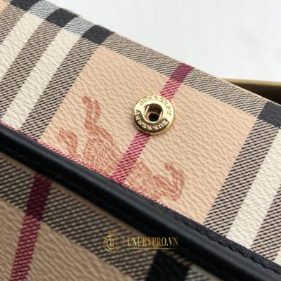 vi nu hang hieu burberry 7 3