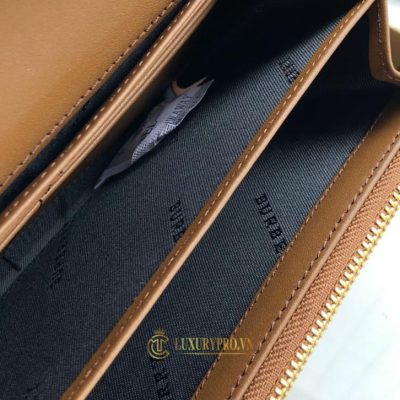 vi nu hang hieu burberry 7 4