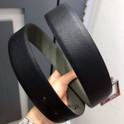 that lung prada nam gia re 4 3