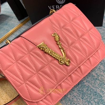 tui deo cheo versace 6 4