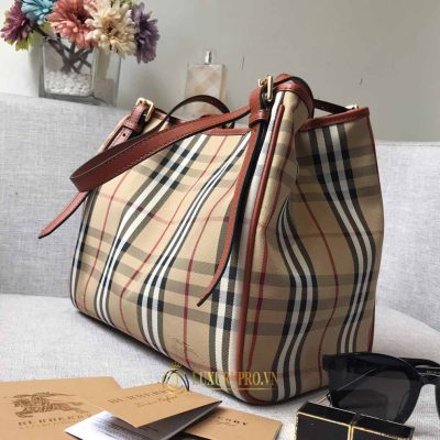 tui xach burberry 1