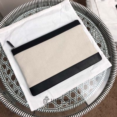 clutch balenciaga 1