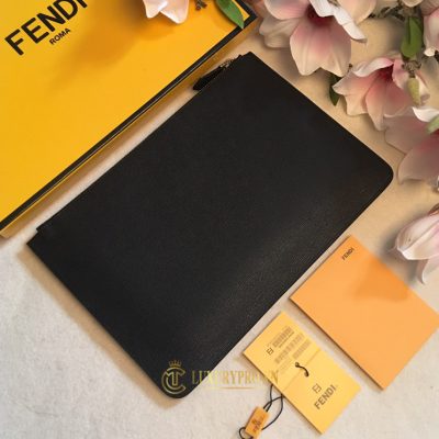clutch fendi 7