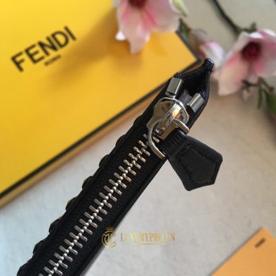 clutch fendi nam 5 2