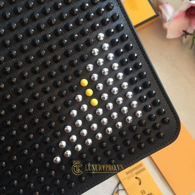 clutch fendi nam 6 1