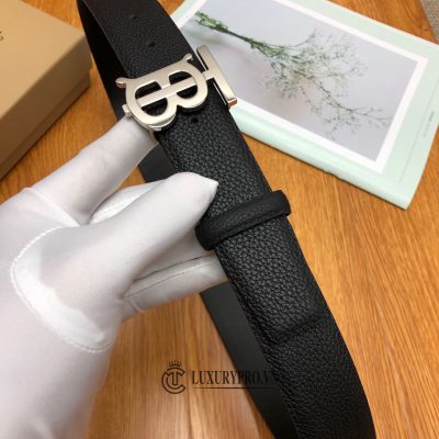 day nit burberry 3 2