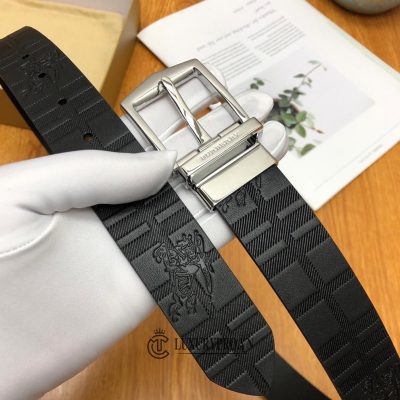 day nit burberry fake 2 1