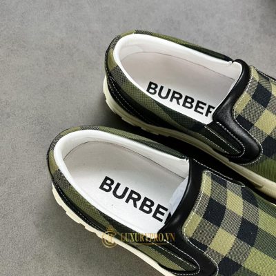 giay slip on burberry nam 3 1