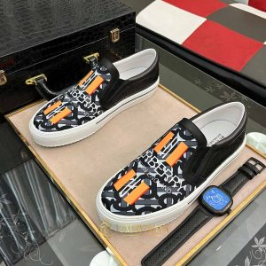giày slip on burberry siêu cấp
