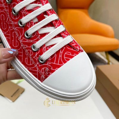 giay unisex burberry 8