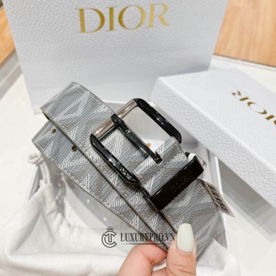 that lung dior nam gia re 4 2