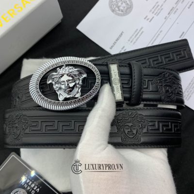 that lung nam hang hieu versace 2 4