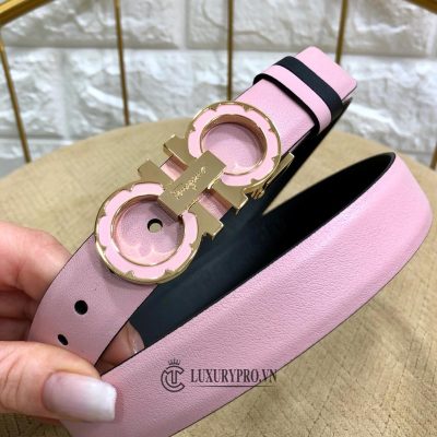 that lung salvatore ferragamo nu super fake 1