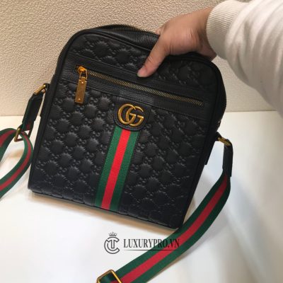 tui deo cheo gucci 3