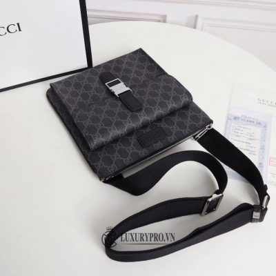 tui deo cheo nam gucci 8 1