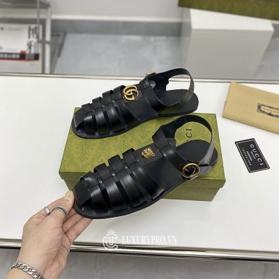 gucci sandals 1 1