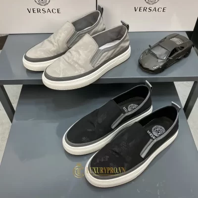 slip on versace 6 1