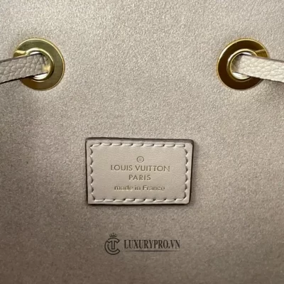 tui xach louis vuitton 3 2