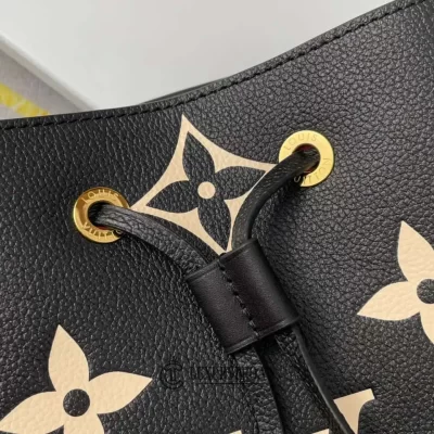 tui xach louis vuitton 4 3
